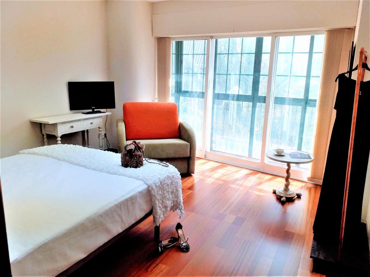 Large Apartment With Large And Sunny Terrace - Garden & Outdoor Gym , Alicante Center Exterior photo